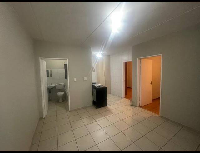2 BEDROOM APARTMENT FOR SALE IN FLEURHOF